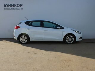 2015 Kia Ceed II, белый, 1029000 рублей, вид 4
