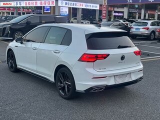 2022 Volkswagen Golf VIII, белый, 1555777 рублей, вид 4