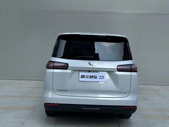 2026 Wuling Starlight 730, серебристый, 2025000 рублей - вид 4