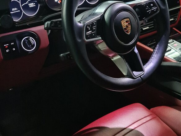 2019 Porsche Cayenne III, серый, 4900000 рублей - вид 5