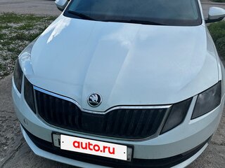 2019 Skoda Octavia III (A7) Рестайлинг, белый, 1450000 рублей, вид 3