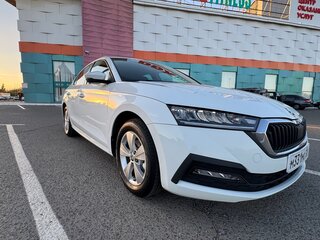 2021 Skoda Octavia IV (A8), белый, 2250000 рублей, вид 4