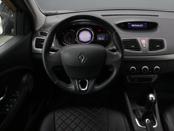 2014 Renault Fluence I Рестайлинг, бежевый, 980000 рублей - вид 5