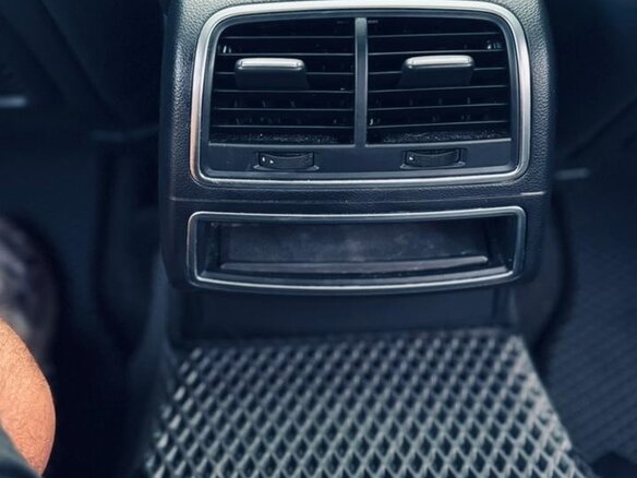 2011 Audi A6 IV (C7), серый, 1190000 рублей - вид 19