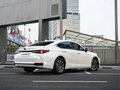 2024 Lexus ES 200 VII Рестайлинг, белый, 4633000 рублей - вид 3