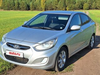 2012 Hyundai Solaris I, серебристый, 900000 рублей, вид 1