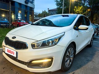 2018 Kia Ceed II Рестайлинг, белый, 1450000 рублей, вид 2