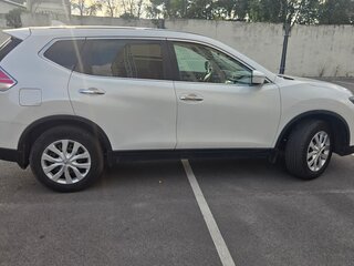 2017 Nissan X-Trail III Рестайлинг, белый, 1850000 рублей, вид 4
