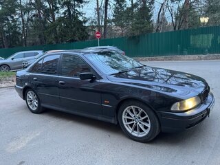 1997 BMW 5 серии 523i IV (E39), чёрный, 530000 рублей, вид 2