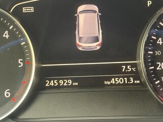 2017 Volkswagen Touareg II Рестайлинг, чёрный, 3500000 рублей, вид 3