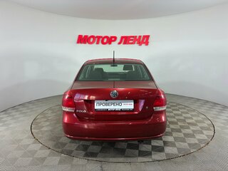 2013 Volkswagen Polo V, красный, 810000 рублей, вид 5