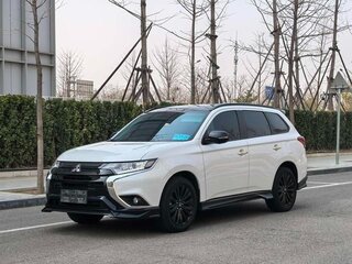 2022 Mitsubishi Outlander III Рестайлинг 3, белый, 1755444 рублей, вид 3