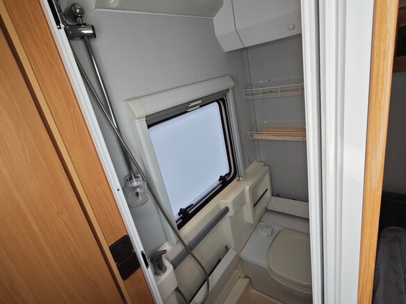 1996 Knaus Azur, белый, 918000 рублей - вид 18
