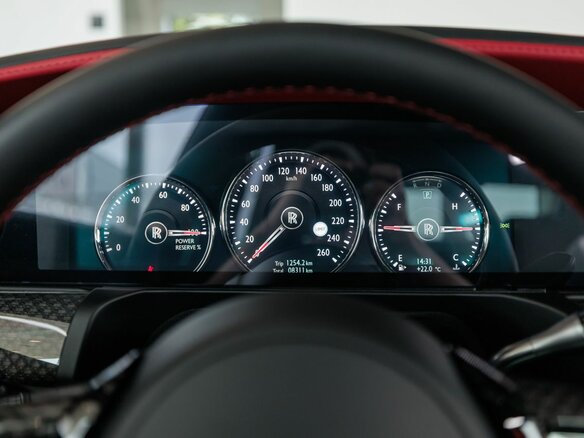 2022 Rolls-Royce Ghost Black Badge II (Series I), чёрный - вид 13