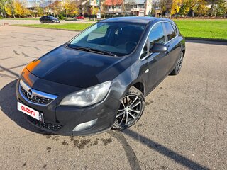 2011 Opel Astra J, чёрный, 640000 рублей, вид 2