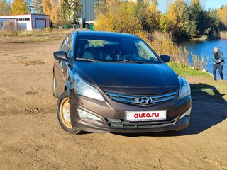 2015 Hyundai Solaris I Рестайлинг, коричневый, 1350000 рублей, вид 2