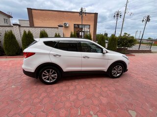 2012 Hyundai Santa Fe II Рестайлинг, белый, 2100000 рублей, вид 3