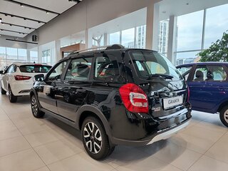 2026 Lada (ВАЗ) Granta Cross I Рестайлинг, чёрный, 1216000 рублей, вид 4