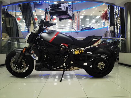 2021 Ducati Diavel, серый, 2899000 рублей, вид 2
