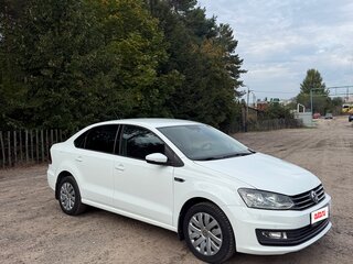 2018 Volkswagen Polo V Рестайлинг, белый, 1300000 рублей, вид 3