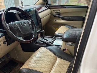 2008 Lexus LX 570 III, белый, 3000000 рублей, вид 4