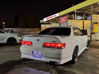 1999 Toyota Mark II VIII (X100), белый, 865000 рублей, вид 5