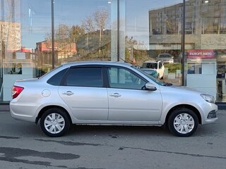 2024 Lada (ВАЗ) Granta I Рестайлинг, серебристый, 760000 рублей, вид 4