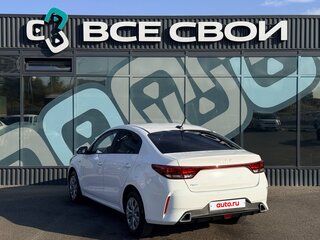 2021 Kia Rio IV Рестайлинг, белый, 1447000 рублей, вид 3