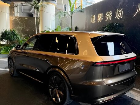 2026 Li Auto (Lixiang) L9 II, золотистый, 15000000 рублей, вид 5