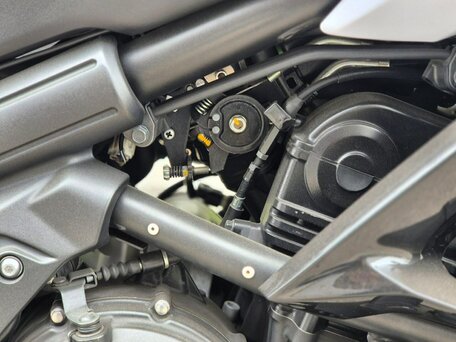 2015 Kawasaki Versys 650, белый, 659000 рублей, вид 3