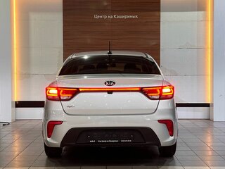 2019 Kia Rio IV, серебристый, 1374990 рублей, вид 5