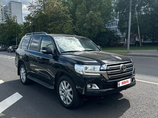 2016 Toyota Land Cruiser 200 Series Рестайлинг 2, чёрный, 6499000 рублей, вид 3