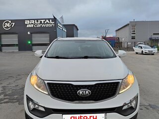 2014 Kia Sportage III Рестайлинг, белый, 1450000 рублей, вид 1