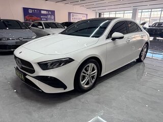 2023 Mercedes-Benz A-Класс 180 IV (W177) Рестайлинг, белый, 1630000 рублей, вид 1
