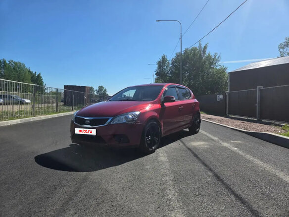 2010 Kia Ceed I Рестайлинг, красный, 555000 рублей - вид 1