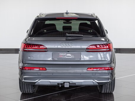 2020 Audi Q7 55 TFSI II (4M) Рестайлинг, серый, 5890000 рублей, вид 5