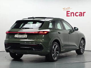 2025 Audi Q5 40 TDI III (GU), зелёный, 7117000 рублей, вид 2