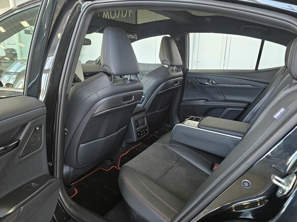 2026 Toyota Camry IX (XV80) China Market Рестайлинг, чёрный, 4769000 рублей - вид 13