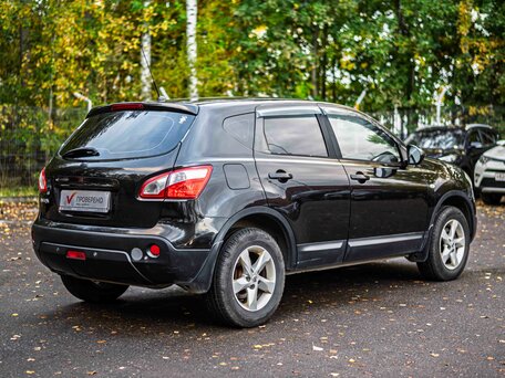 2010 Nissan Qashqai I Рестайлинг, чёрный, 860000 рублей, вид 2