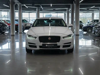 2017 Jaguar XE I, белый, 1780000 рублей, вид 3