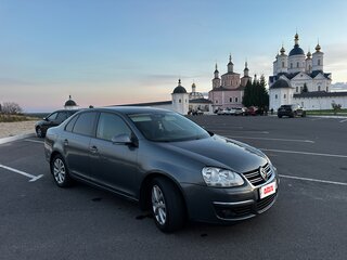 2010 Volkswagen Jetta V, серый, 650000 рублей, вид 5
