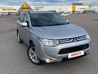 2013 Mitsubishi Outlander III, серебристый, 1050000 рублей, вид 3