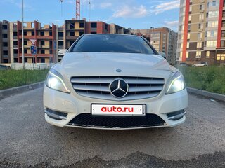 2014 Mercedes-Benz B-Класс 180 II (W246), белый, 940000 рублей, вид 3