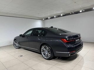 2022 BMW 7 серии 730d xDrive VI (G11/G12) Рестайлинг, чёрный, 6499000 рублей, вид 3
