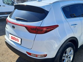 2017 Kia Sportage IV, белый, 1930000 рублей, вид 4