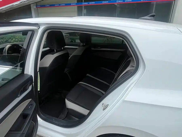 2022 Volkswagen Golf VIII, белый, 1599111 рублей - вид 10