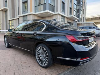 2019 BMW 7 серии Long 730Ld xDrive VI (G11/G12) Рестайлинг, чёрный, 4999999 рублей, вид 5