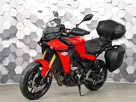 2021 Yamaha MT-09 Tracer (FJ-09), красный, 1227000 рублей, вид 2