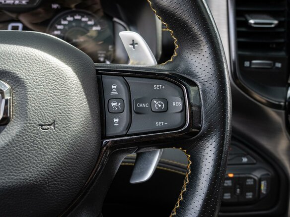 2023 Ram 1500 Crew Cab TRX V, жёлтый, 11920000 рублей - вид 26