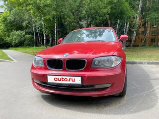 2010 BMW 1 серии 116i I (E81/E82/E87/E88) Рестайлинг, красный, 950000 рублей, вид 4